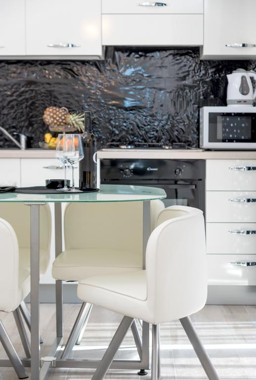 Apartment Antonio Baška Voda Екстериор снимка